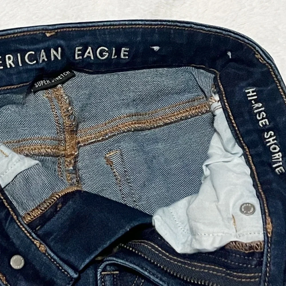 American Eagle High Rise Shortie Dark Wash Distressed Denim Shorts Size 0 Blue